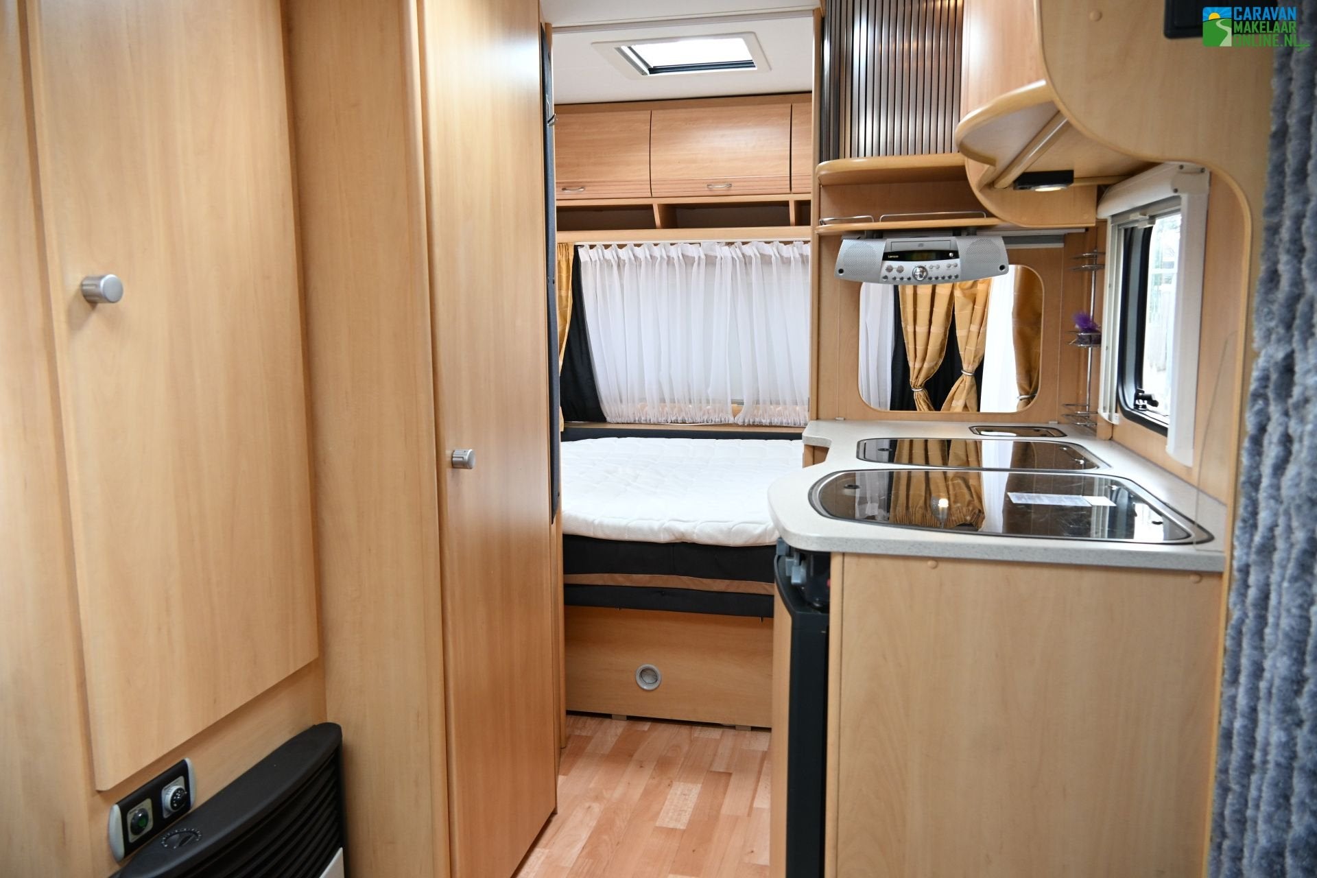Foto 6 van Dethleffs Camper 460 DB Voortent 2x Zakluifel Mover Fietsend