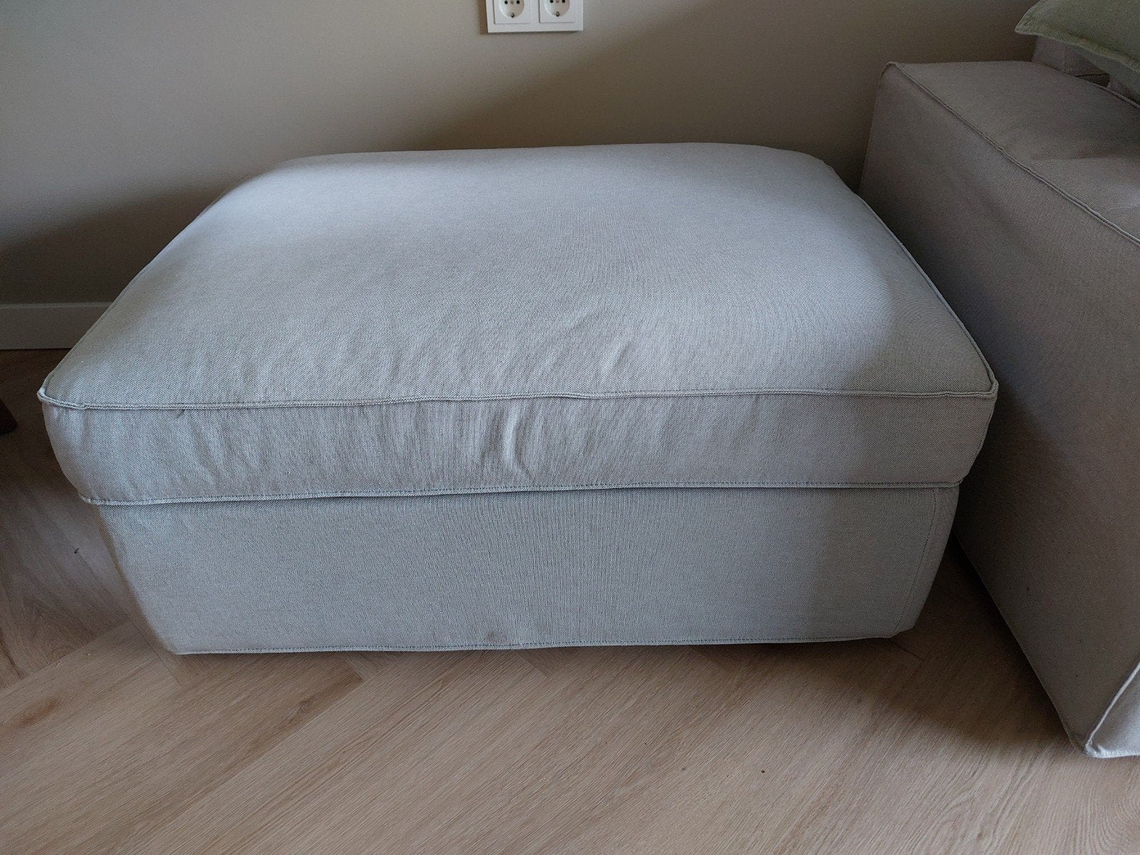 Ikea Kivik poef lichtgrijs met opbergruimte, Ophalen, Gebruikt, 75 tot 100 cm, Stof