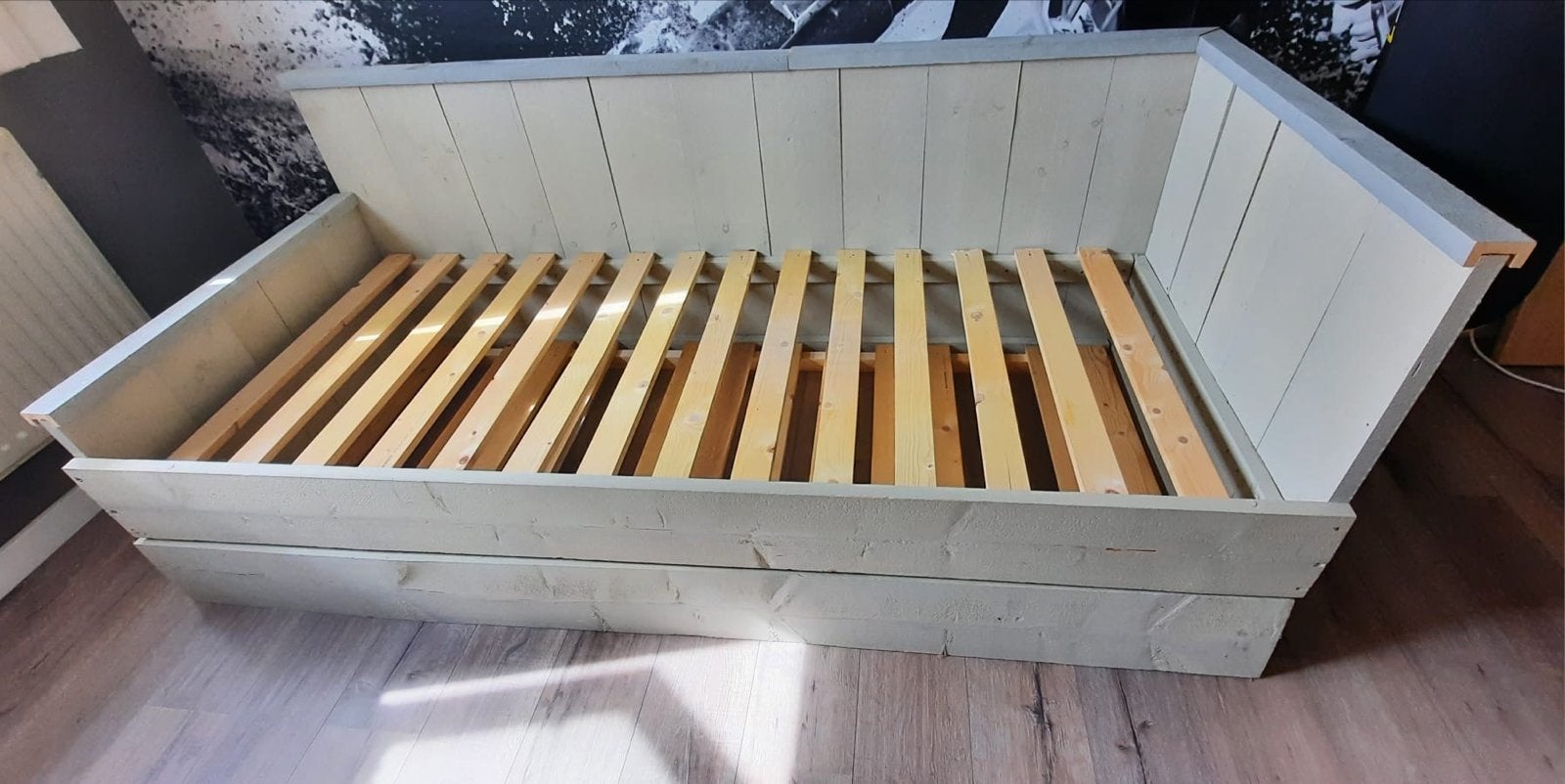 Steigerhouten bed met uitschuifbaar logeerbed - Grijs, Ophalen, Gebruikt, 90 cm, Eenpersoons
