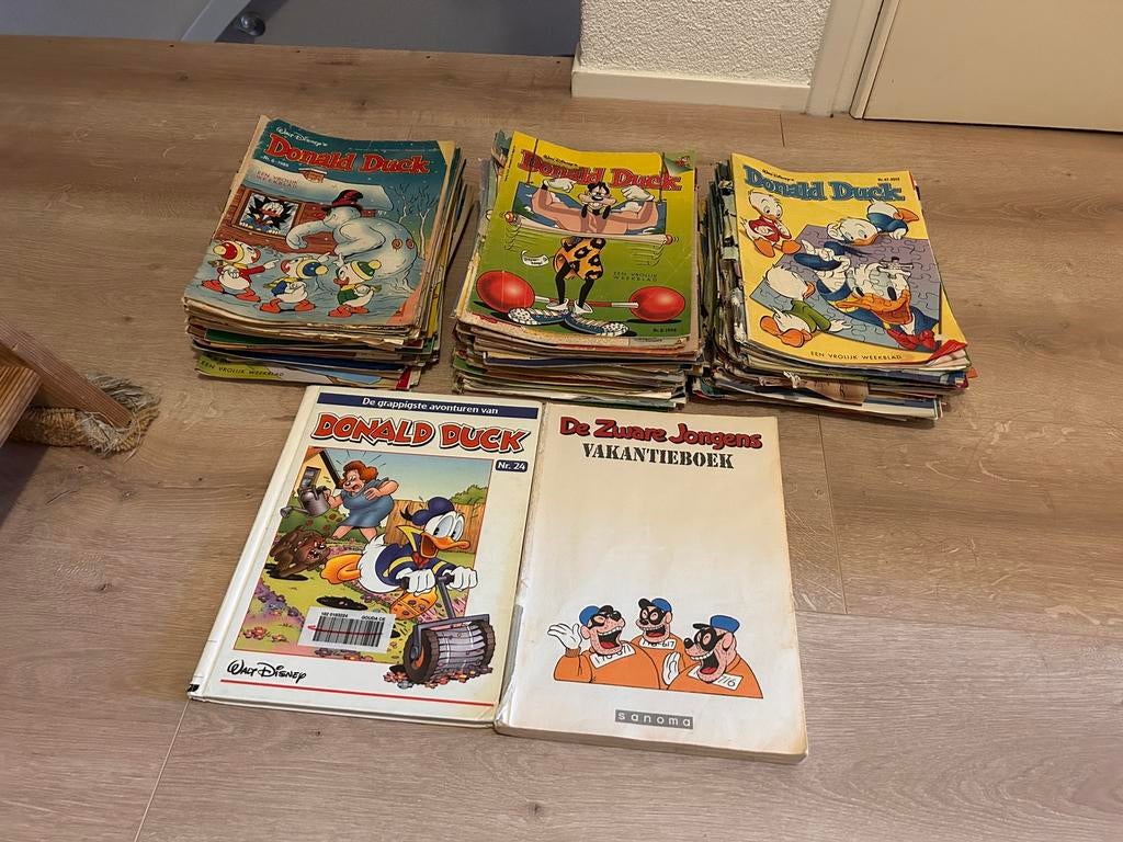 Grote Partij Donald Ducks (140 stuks) + 2 losse boeken, Gelezen, Walt Disney, Europa, Ophalen of Verzenden
