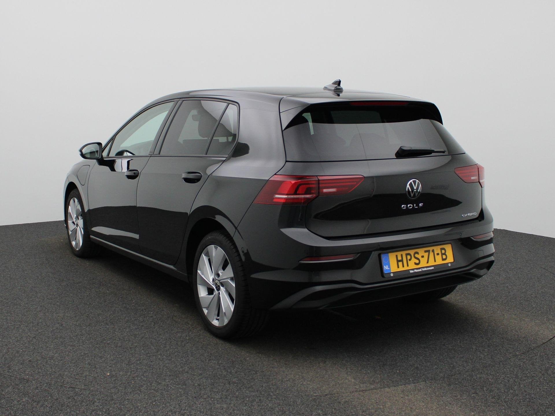 Volkswagen Golf 1.5 eHybrid Life Edition 204PK| Orgineel Ned, 12 maanden, Stof, 4 cilinders, 150 min