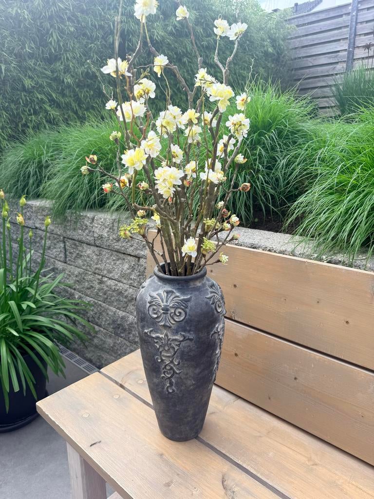 Grote decoratieve vaas PTMD met kunstbloemen, Ophalen, Zo goed als nieuw