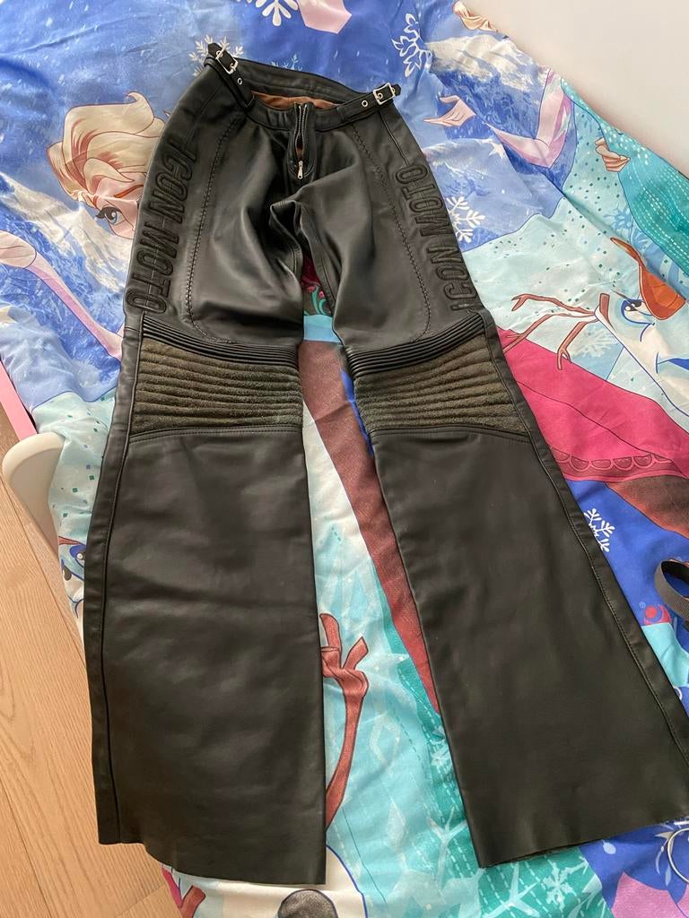 Leren motorbroek Icon Moto maat 7, Motoren, Kleding | Motorkleding, Ophalen of Verzenden, Tweedehands, Broek | leer