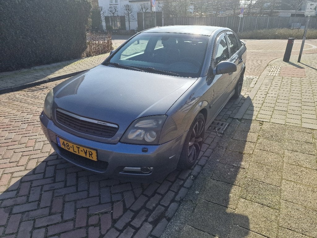 Opel Vectra 1.8 16V HB 2003 Grijs, 4 cilinders, 1290 kg, Handgeschakeld, Grijs