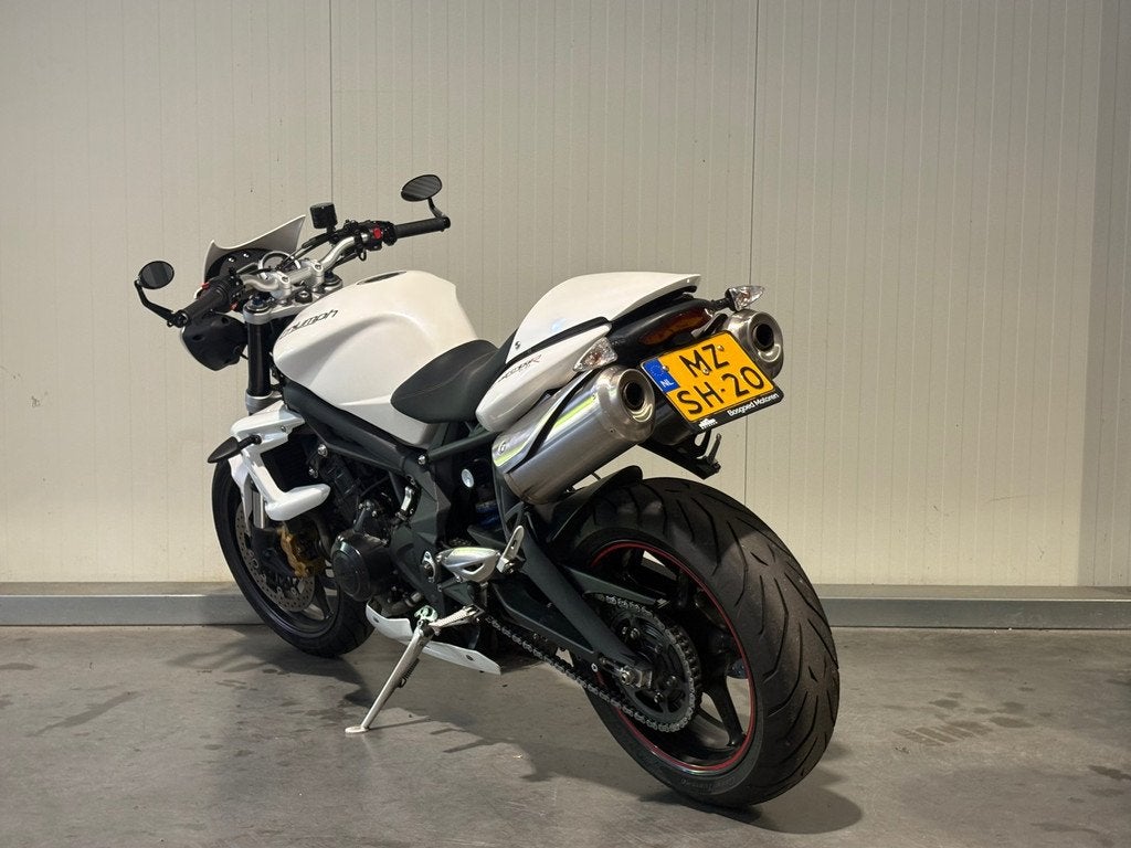 Triumph Street Triple R | 1e Eigenaar | Origineel NL, Motoren, 675 cc, Triumph Motorcycles Benelux, Bedrijf, Meer dan 35 kW
