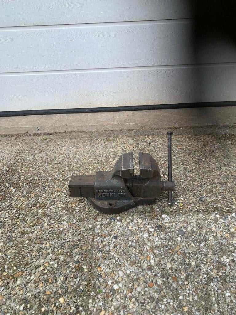 Bankschroef, Doe-het-zelf en Verbouw, Werkbanken, Ophalen, Gebruikt, Minder dan 70 cm, Bankschroef