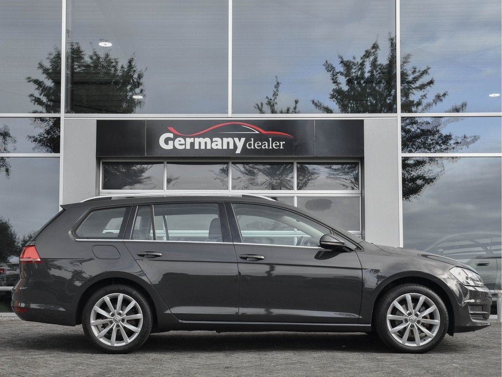 Volkswagen Golf Variant 1.4 TSI 126pk Connected Series Cruis, Automatische klimaatregeling, Gebruikt, 4 cilinders, Leder en Stof