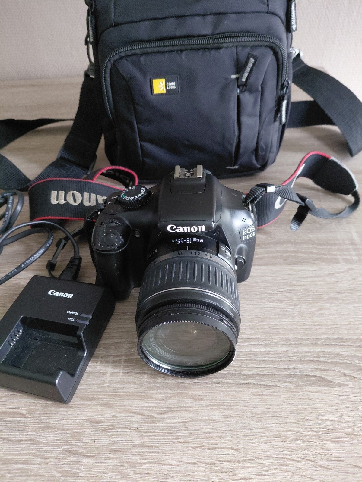 Canon EOS 1100d spiegelreflexcamera, Ophalen, Zo goed als nieuw, Canon