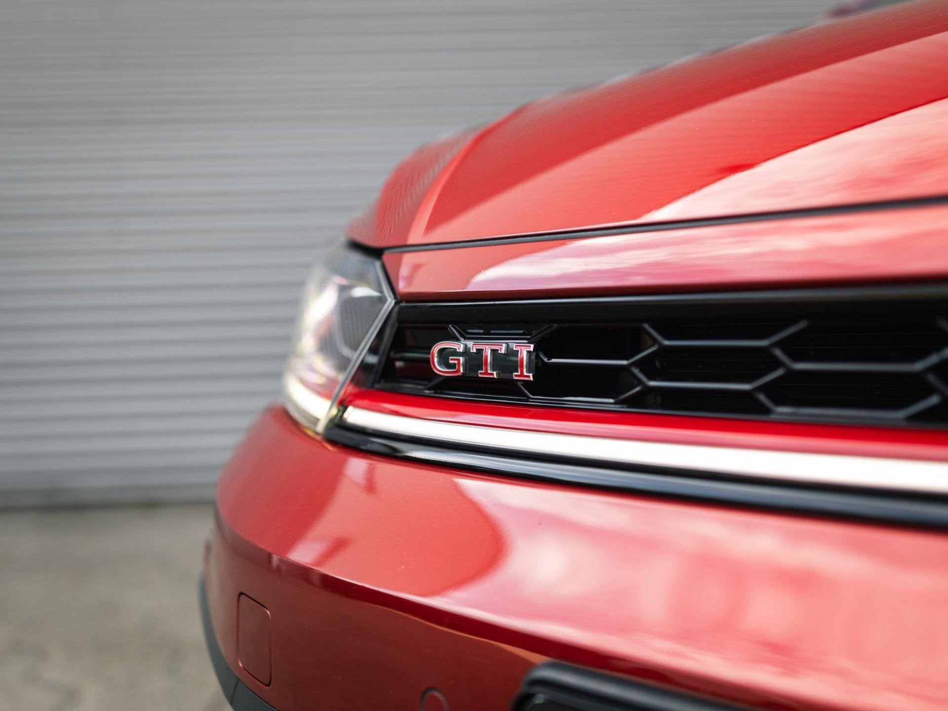 Volkswagen Polo 2.0 TSI GTI Roofpack Navi Carplay full optio, Auto's, Dealer onderhouden, Gebruikt, Zwart, 1984 cc