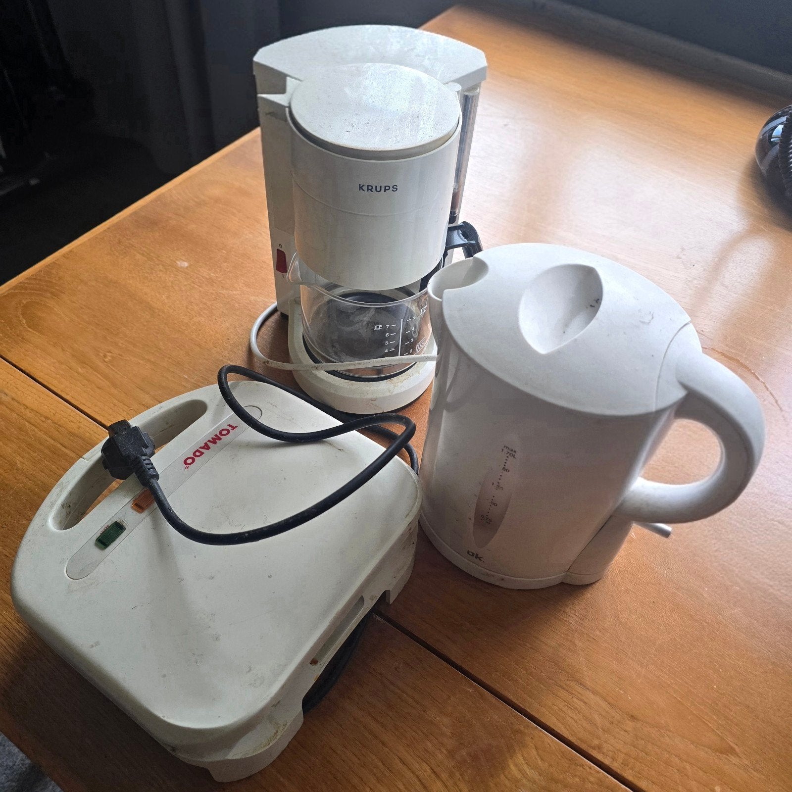 Koffiezetapparaat, waterkoker en tosti-ijzer, Ophalen, Gebruikt, Koffiemachine, Gemalen koffie