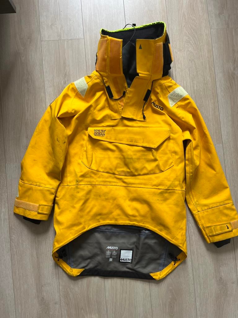 Musto HPX zeiljas maat M, Watersport en Boten, Watersportkleding, Ophalen of Verzenden, Zo goed als nieuw