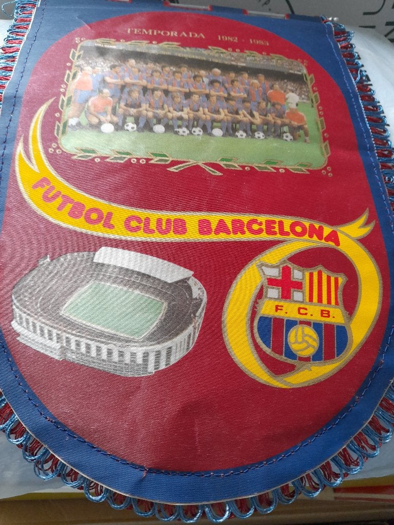 VOETBAL VAAN, Ophalen of Verzenden, Zo goed als nieuw, Buitenlandse clubs, Vaantje of Sjaal