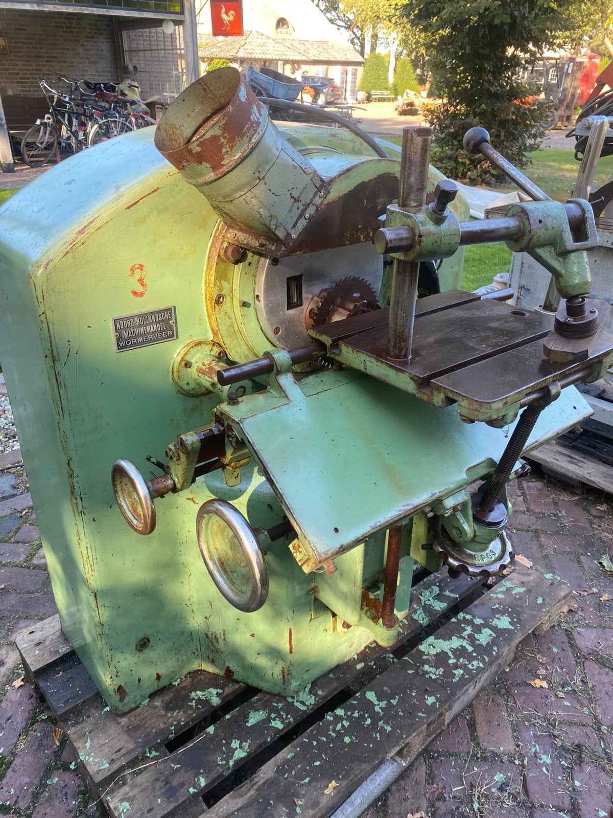 Pennebankmachine en langatboormachine, Ophalen