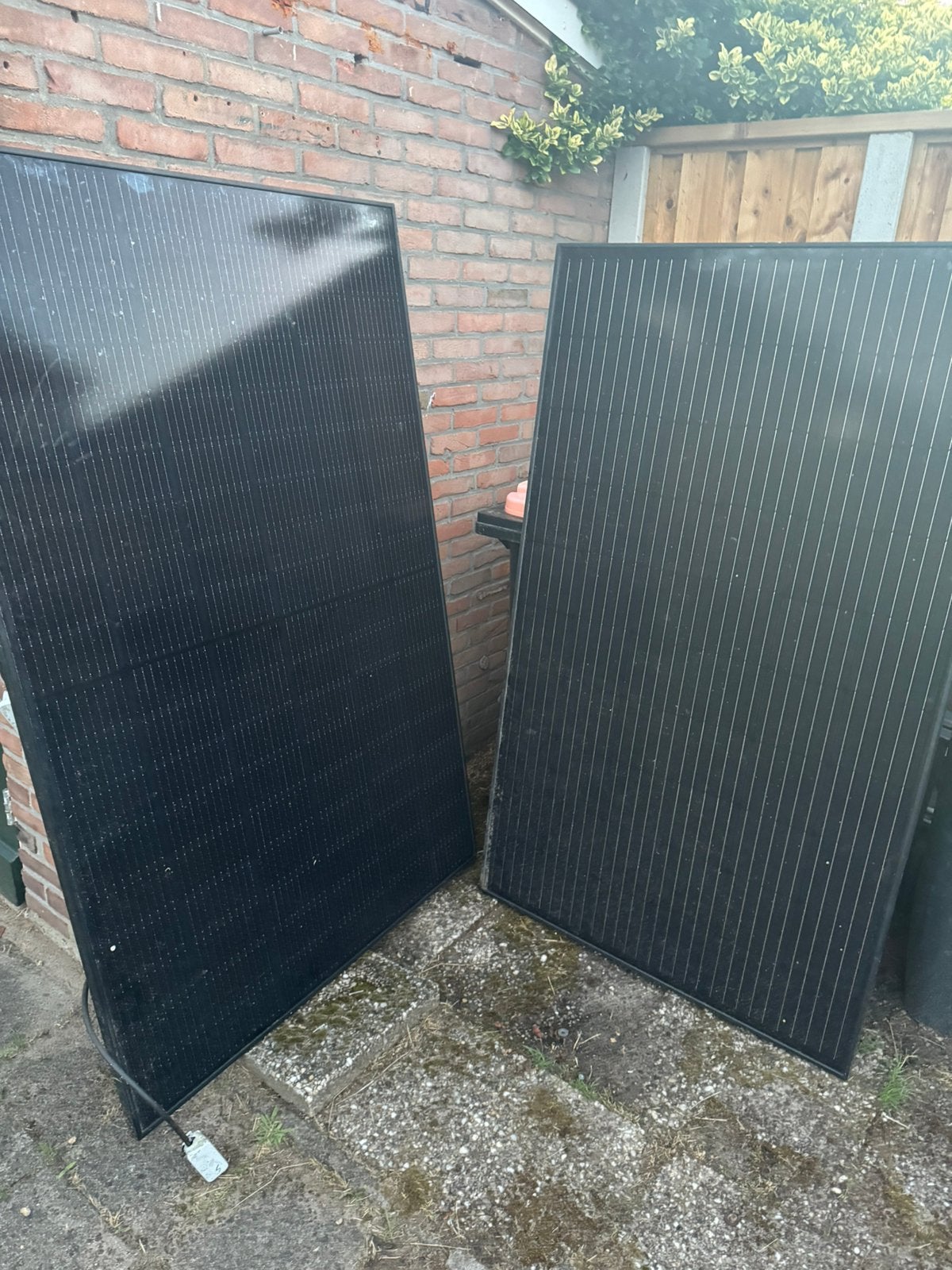 2 stuks zonnepanelen, Ophalen, Zo goed als nieuw