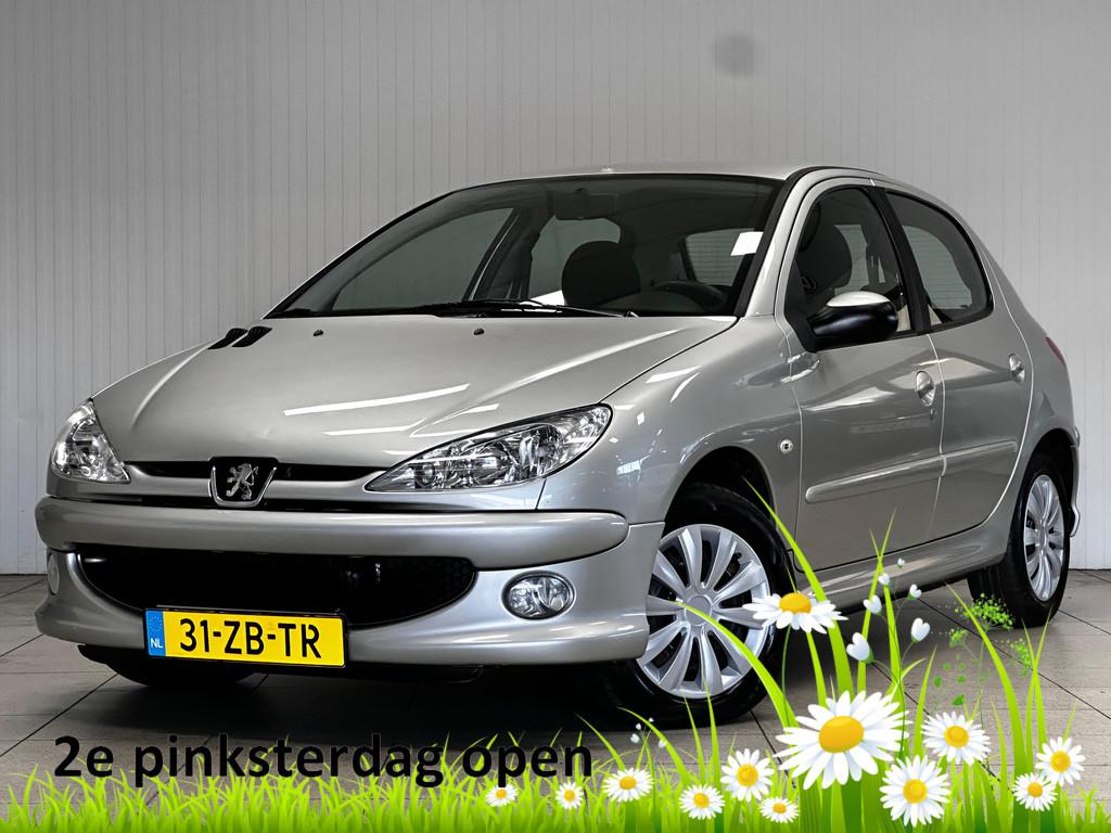Peugeot 206 1.4 Forever/ D-Riem Verv 170.000KM!/ AIRCO!/ Tre, Auto's, Voorwielaandrijving, Stof, 4 cilinders, Origineel Nederlands