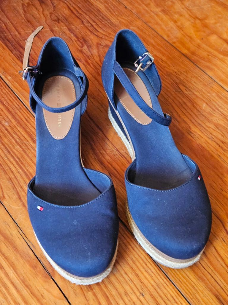 Tommy Hilfiger - sleehakken - maat 38, Ophalen of Verzenden