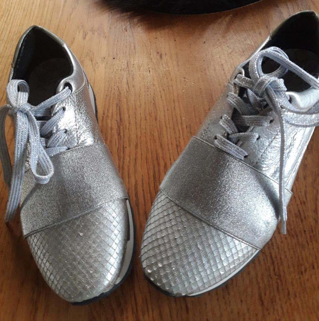 Schoenen Post Xchange maat 37, Ophalen, Overige kleuren, Zo goed als nieuw, Post xchange