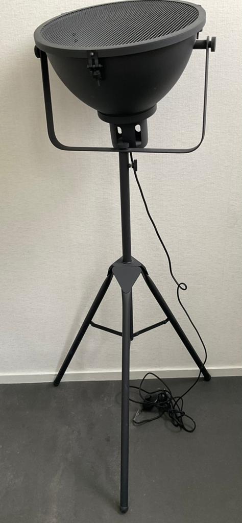 Gietijzeren industriële vloerlamp, Ophalen