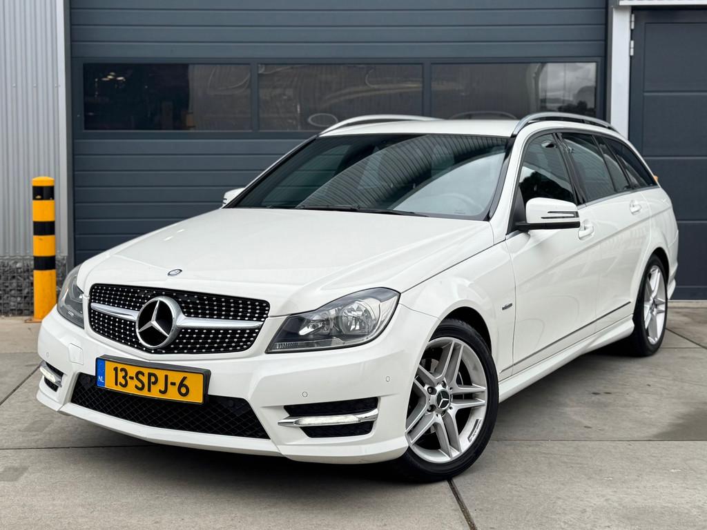 Mercedes-Benz C-klasse Estate 180 Avantgarde AMG PAKKET / CR, Auto's, Mercedes-Benz, Euro 5, Achterwielaandrijving, Zwart, Wit