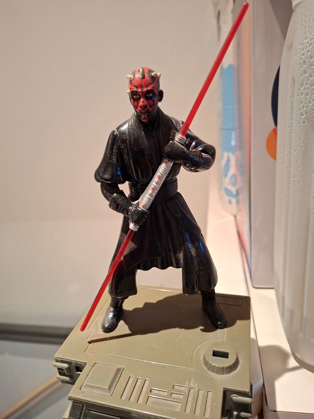 Star Wars  Darth Maul tandenborstelhouder met geluid & licht, Verzamelen, Ophalen of Verzenden, Gebruikt, Actiefiguurtje