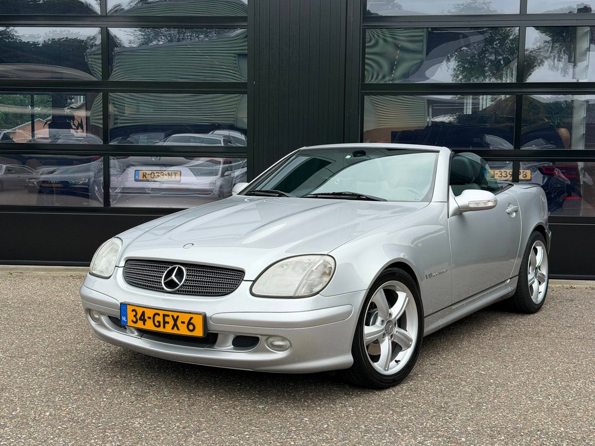 Mercedes-Benz SLK-klasse 320 6 Cilinder Carplay Camera Cruis, Automaat, Gebruikt, Cabriolet, Bedrijf