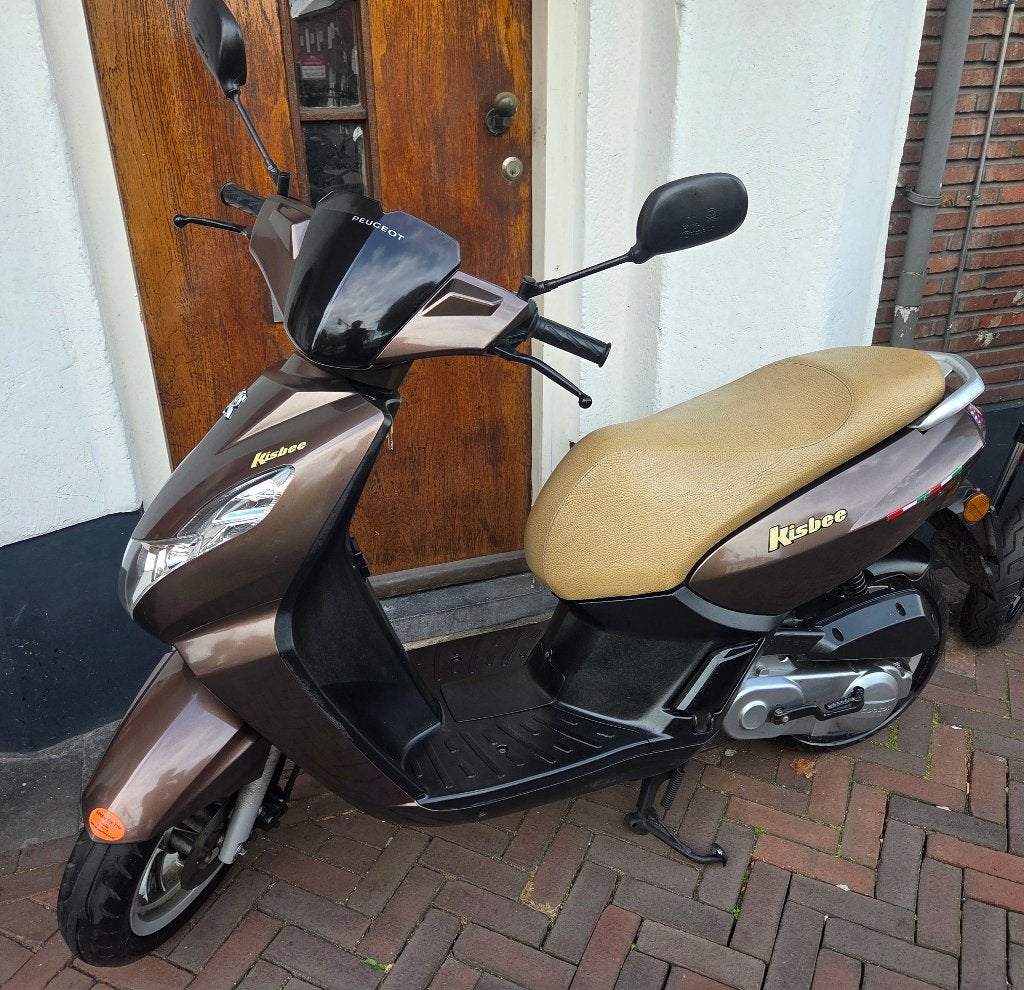 Peugeot Kisbee bromscooter € 1099 bij Scooterforyou, Zwolle, Fietsen en Brommers, Scooters | Peugeot, Ophalen, Gebruikt, Overige modellen