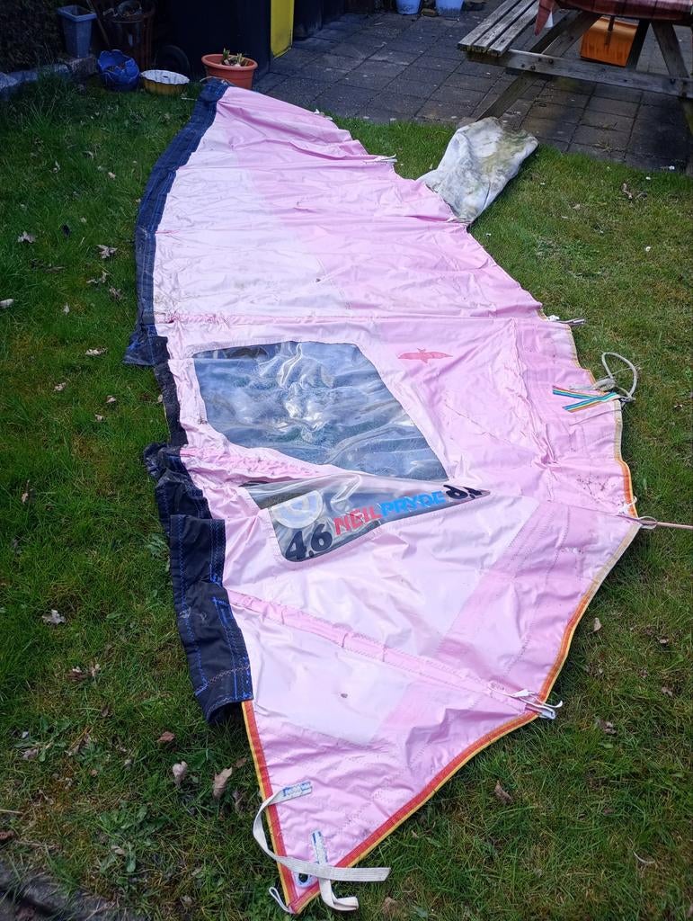 Oud surfzeil Neil Pryde 4.6 m², Watersport en Boten, Ophalen, Gebruikt, Zeil