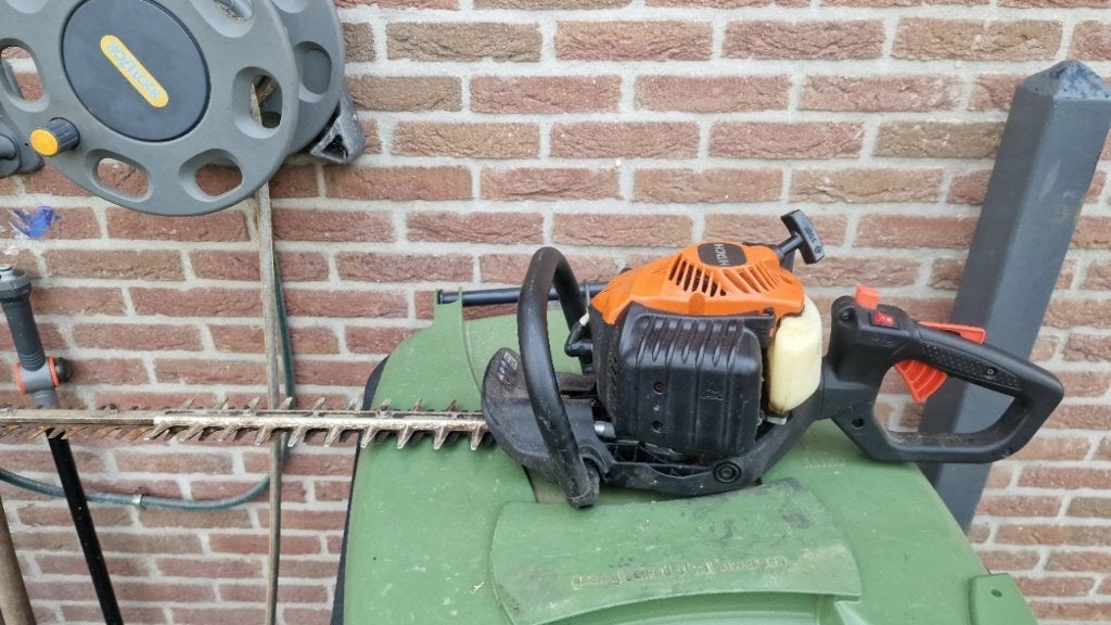 Hitachi CH22EBP2 Heggenschaar, Ophalen, Gebruikt, Benzine