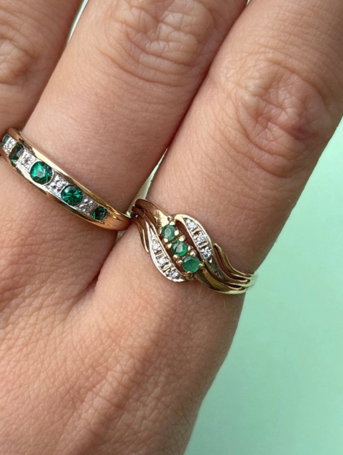 Vintage 9 karaat gouden ring bezet met smaragd en diamantjes, 18 tot 19, Zo goed als nieuw, Dame, Goud