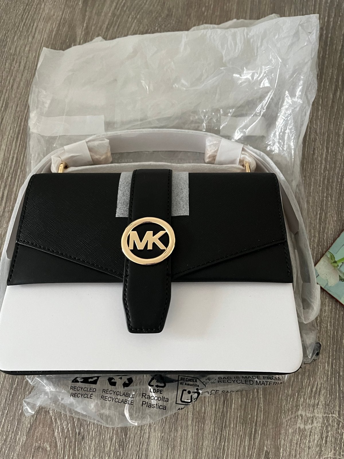 Nieuwe Michael Kors Dames Tas - Zwart/goudOphalen Nijmegen, Sieraden, Tassen en Uiterlijk, Tassen | Damestassen, Ophalen, Nieuw