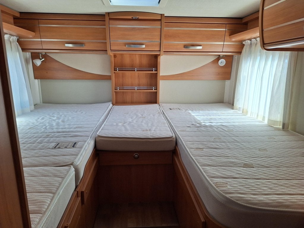 Hymer Tramp 704 SL 2016 2 APARTE BEDDEN-180PK Zeer netjes!, Caravans en Kamperen, Ringverwarming, Fiat, Tot en met 2, Bedrijf