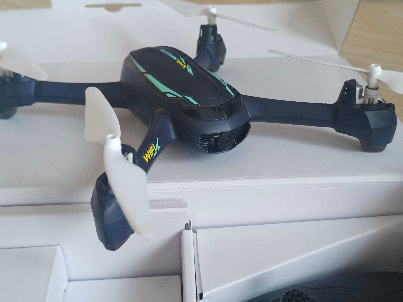 Hubsan X4 Desire Pro drone met doos en accessoires, Gebruikt, 100 tot 1000 meter, Overige merken, Minder dan 250 gram