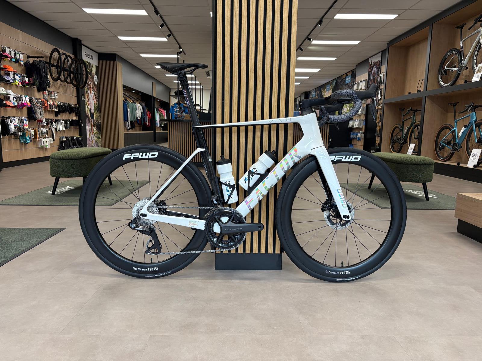 Factor Ostro 2 mt 56, Fietsen en Brommers, Fietsen | Racefietsen, 28 inch, Carbon, Nieuw, ...