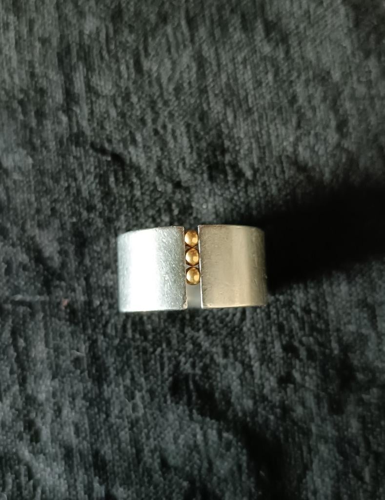 Niessing Abakus Ring maat 17, Staal met 18K gouden balletjes, Nieuw, Ophalen of Verzenden, 17 tot 18, Dame