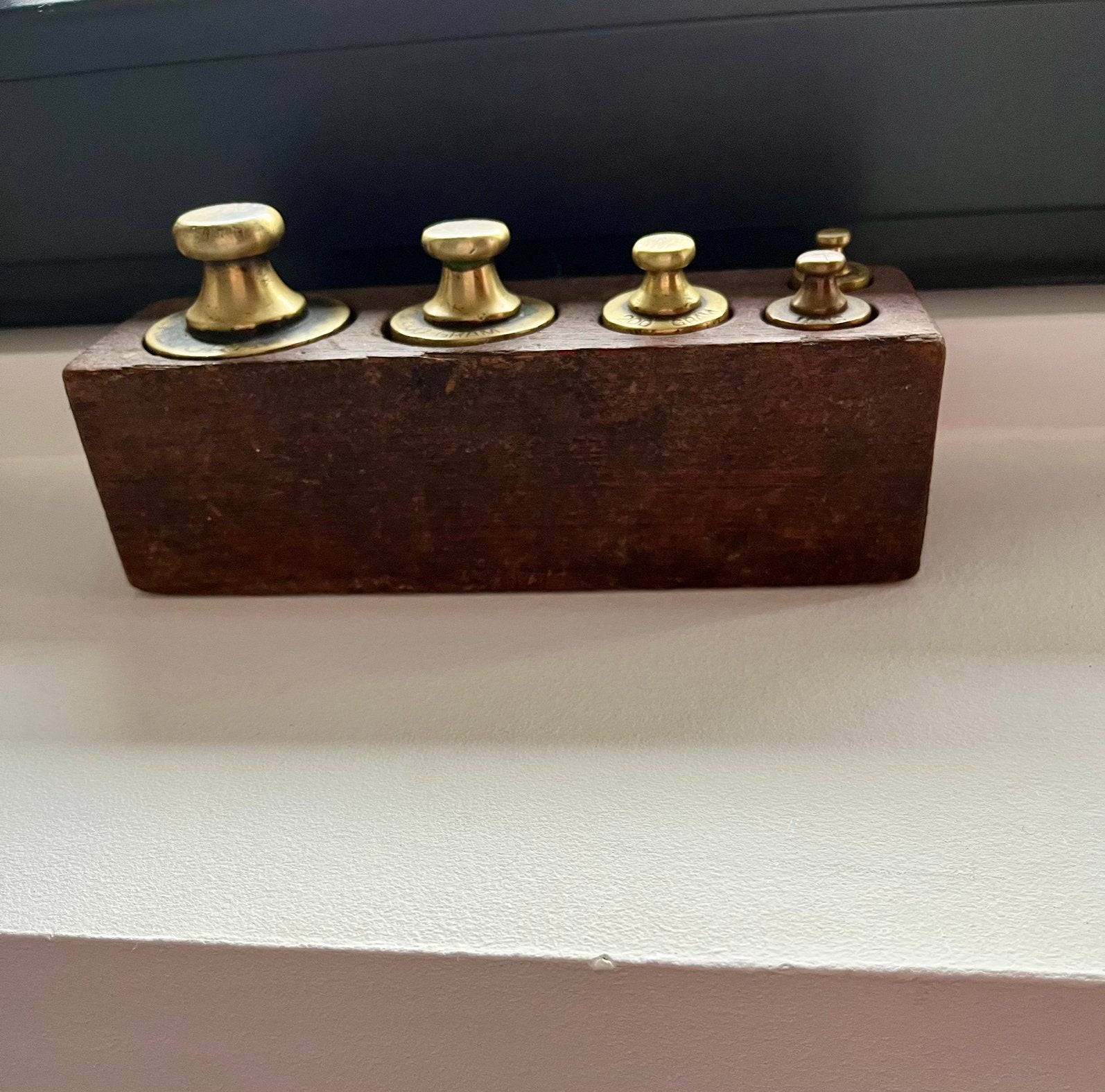 koperen gewichten set in houten houder, Antiek en Kunst, Ophalen of Verzenden, Koper