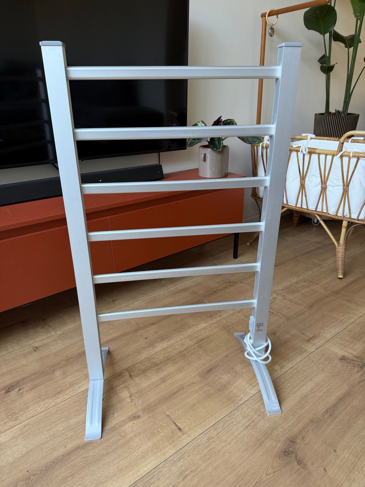 Elektrisch handdoekenrek / droogrek, Ophalen, Radiator, Minder dan 60 cm, Zo goed als nieuw