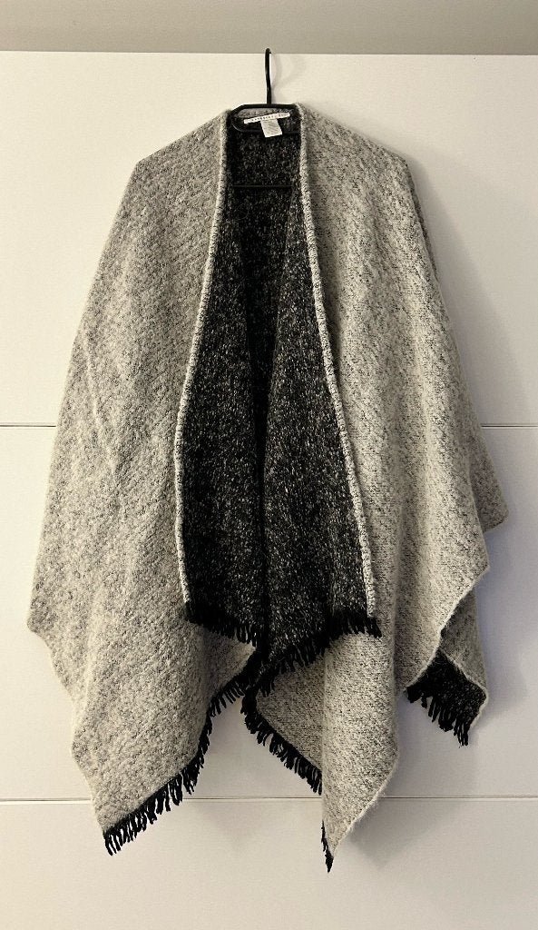 Xandres Xline grijs-zwarte poncho, Trui of Vest, Ophalen of Verzenden, Zo goed als nieuw, Grijs