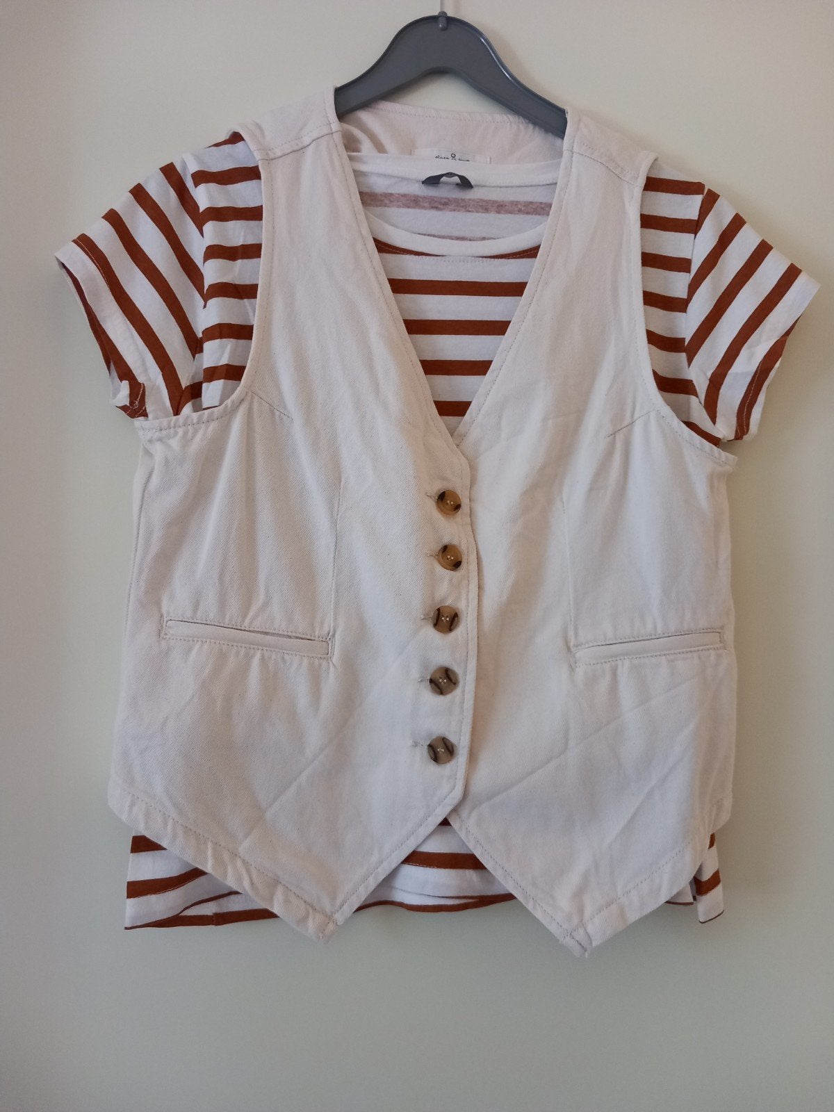 Circle of Trust Dani Gilet- Sandy beach- MtXS( nieuw), Kleding | Dames, Ophalen of Verzenden, Nieuw, Maat 34 (XS) of kleiner, Zonder mouw