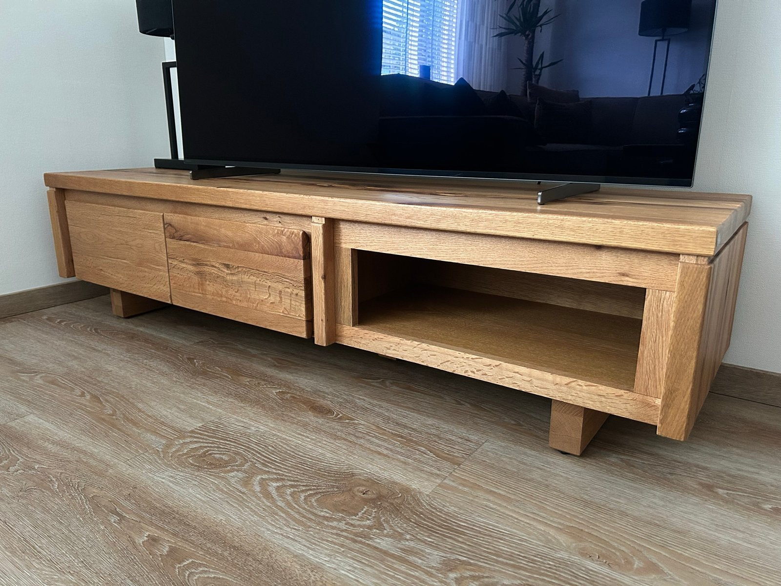 Massief eikenhouten TV-meubel van Henders en Hazel (H&H), Ophalen, 150 tot 200 cm, Eikenhout, Zo goed als nieuw
