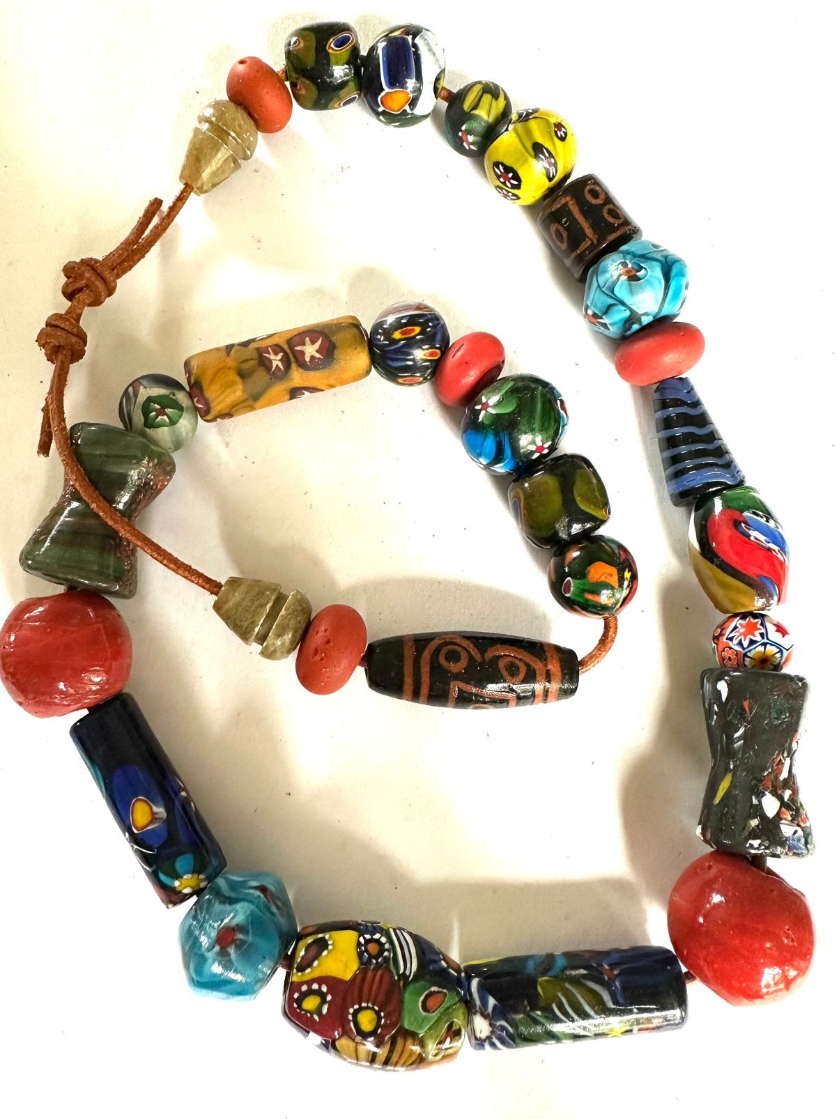 Snoer van verschillende oude handels kralen, Verzenden, Overige materialen, Ketting