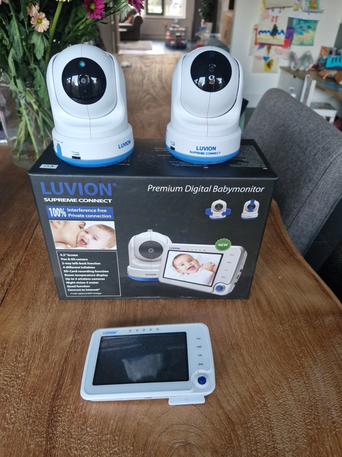 Luvion Supreme Connect Babyfoon met 2 camera's, Ophalen of Verzenden, Gebruikt, 100 tot 250 meter, Camera