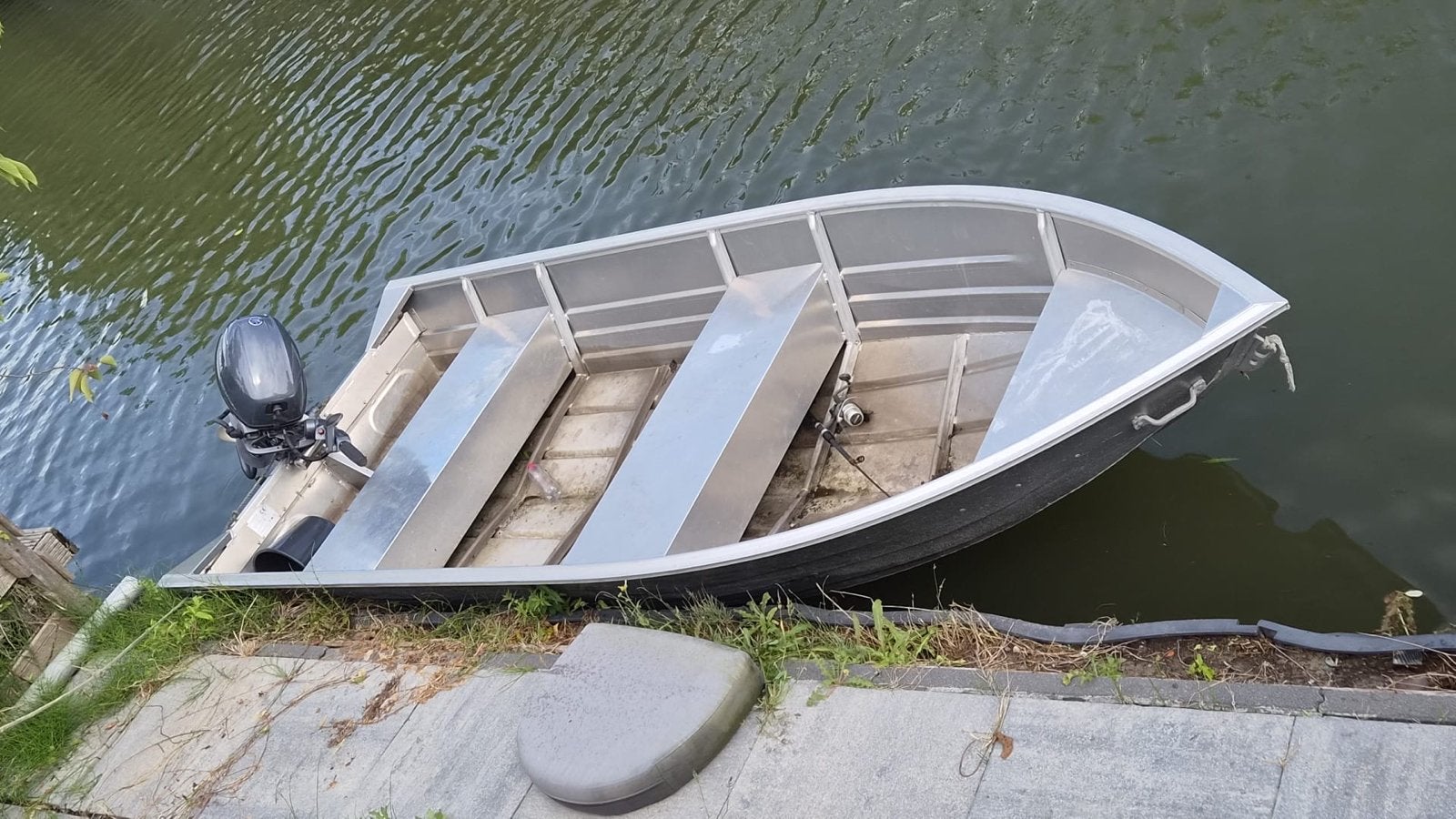 Aluminium visboot met Yamaha 6pk buitenboordmotor, Ophalen of Verzenden, Gebruikt