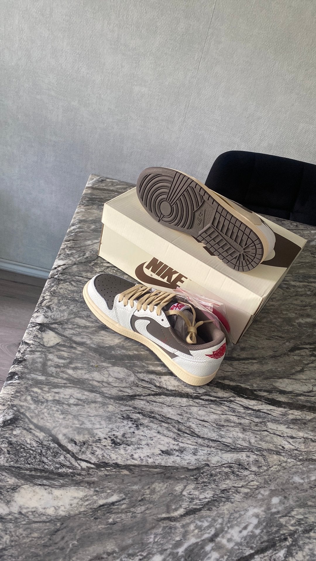 Nike Air Jordan 1 Retro Low OG SP x Travis Scott, sneakers,, Ophalen, Schoentjes, Jongetje of Meisje, Zo goed als nieuw