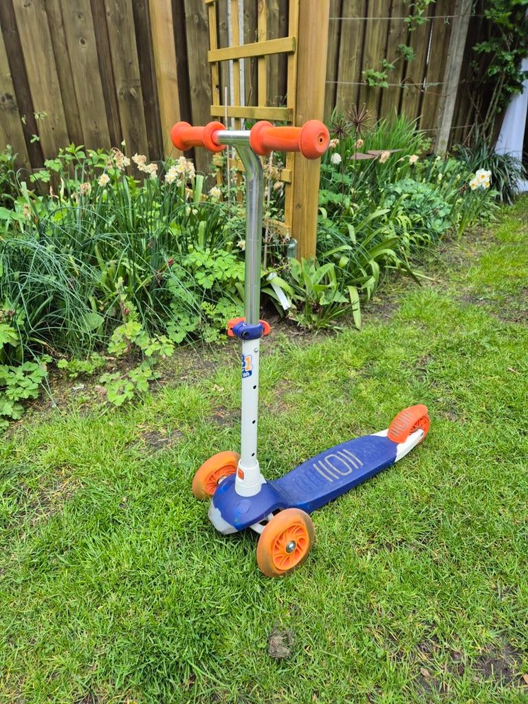 Decathlon Oxelo Step B1 500 met LED wielen + helm, Ophalen, Gebruikt, Gewone step, Decathlon Oxelo