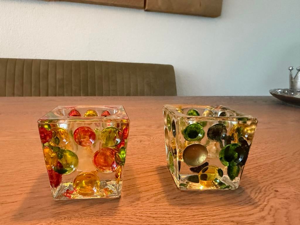 Set van 2 glazen theelichthouders met gekleurde bollen, Overige materialen, Ophalen of Verzenden, Zo goed als nieuw, Groen