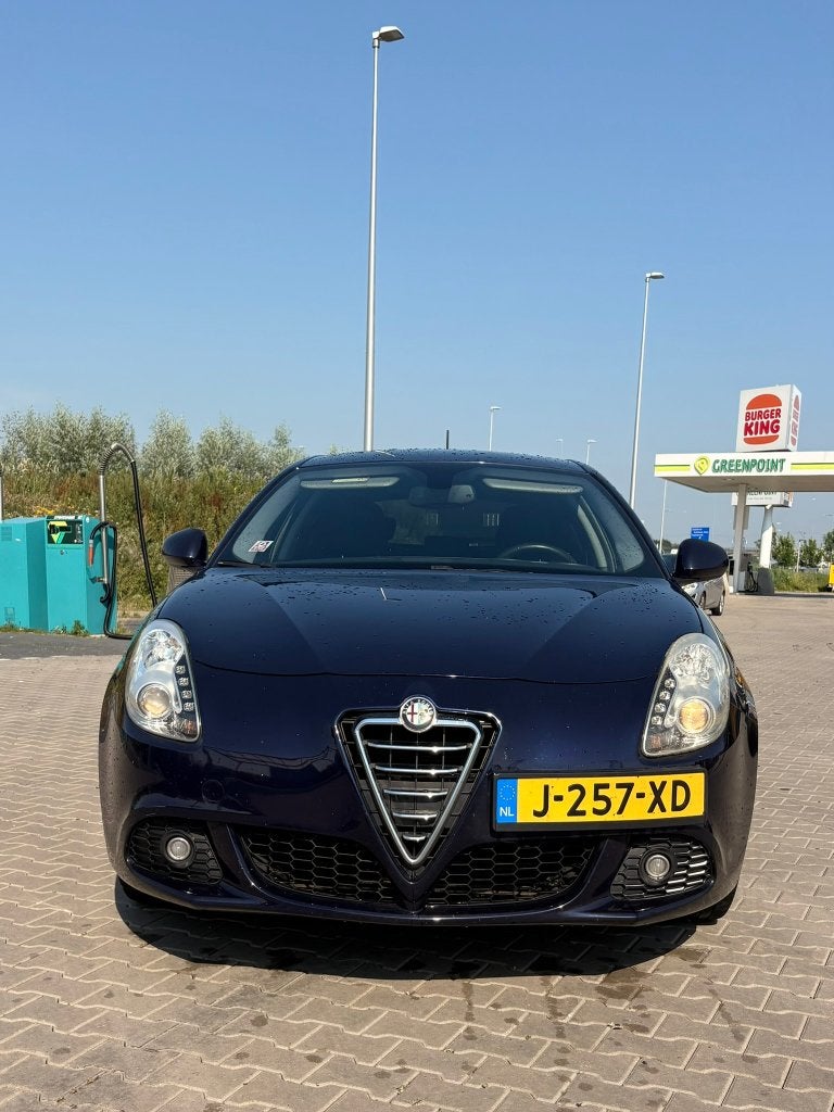 Alfa Romeo Giulietta 1.4 Turbo MultiAir – 170 pk – winterset, Auto's, Voorwielaandrijving, Euro 5, Stof, Zwart