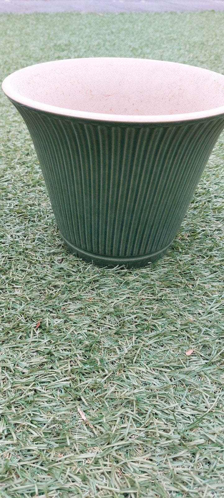 Mooie groene bloempot, geribbeld design, Rond, Ophalen of Verzenden, Zo goed als nieuw, Balkon