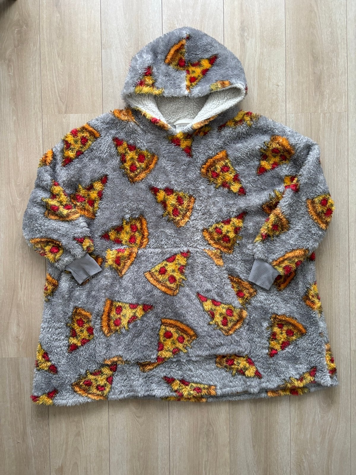 Primark hoody blanket met pizza print - One Size, Kleding | Dames, Primark, Maat 46/48 (XL) of groter, Ophalen of Verzenden, Zo goed als nieuw