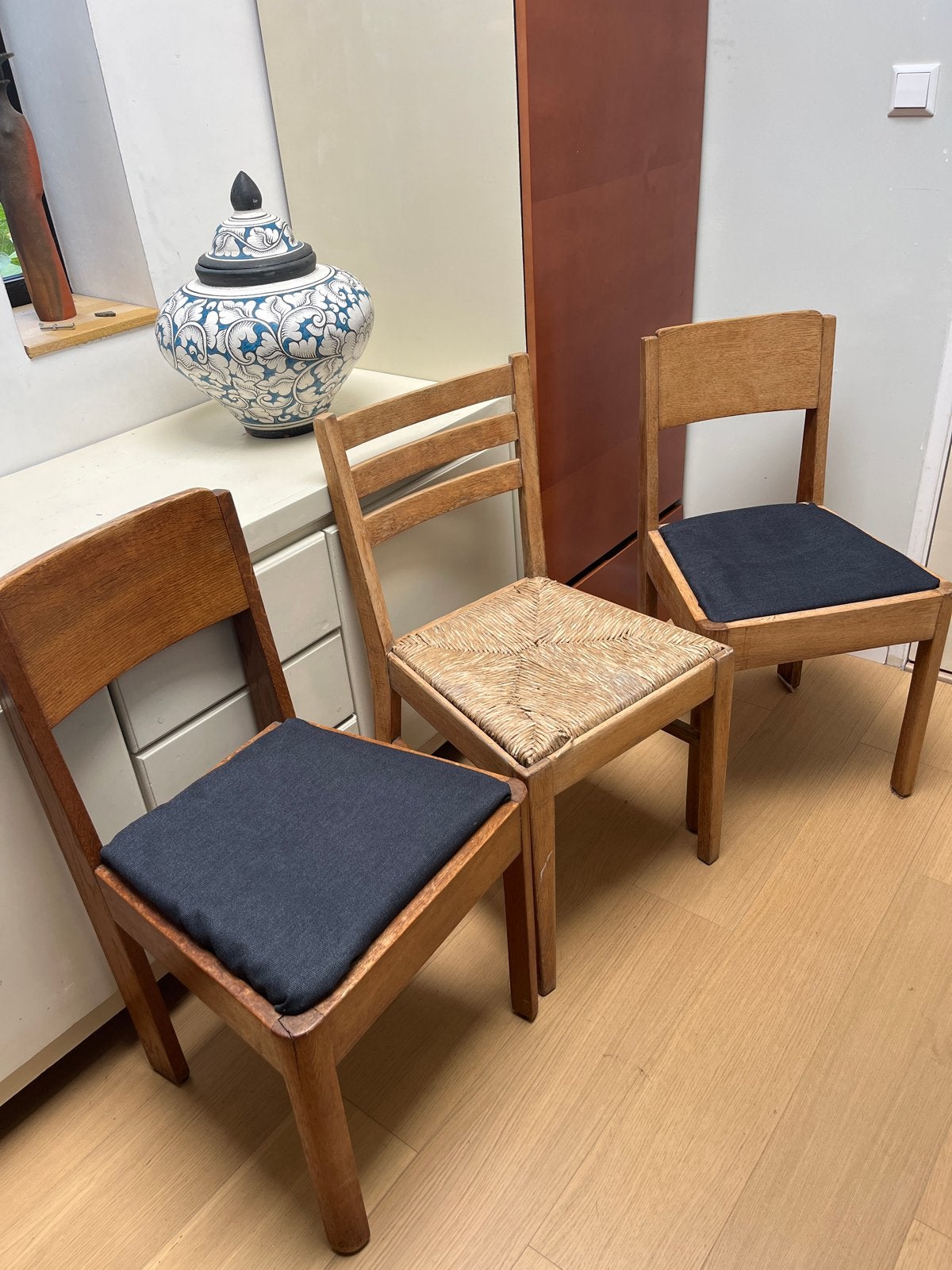 Vintage eiken stoeltje - Gratis af te halen, Ophalen of Verzenden, Gebruikt, Bruin, Twee