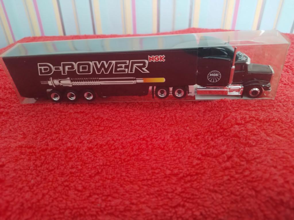 Vrachtwagen usa, Hobby en Vrije tijd, Modelauto's | 1:87, Ophalen of Verzenden, Bus of Vrachtwagen, Overige merken